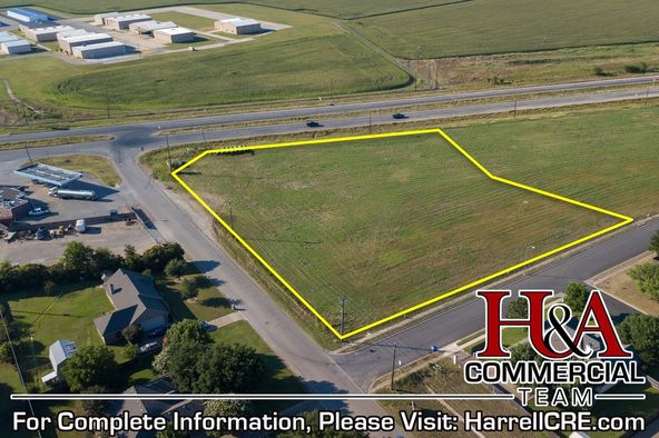 West Highway 84 and Harris Creek Road, Waco, TX 76657
